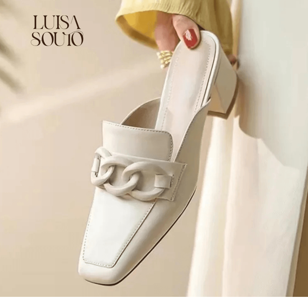 Mule Clara