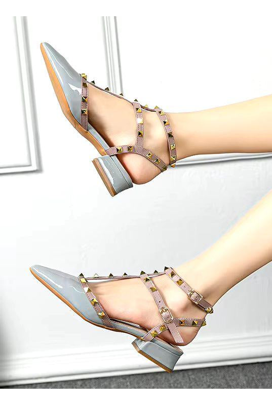 Sapato  de couro Elizabeth.