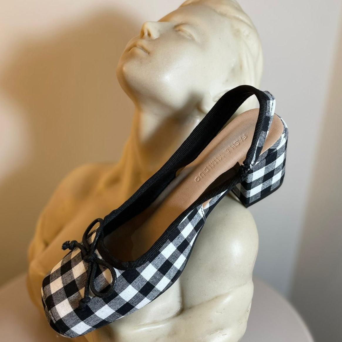 Sapato Mary jane Liz. OUTLET - Tamanho 37.